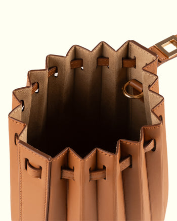 Flaum Bucket Bag Brown