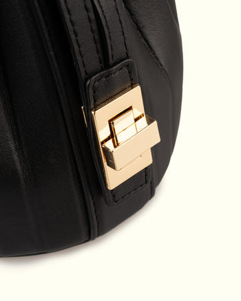 Flaum Bucket Bag Black