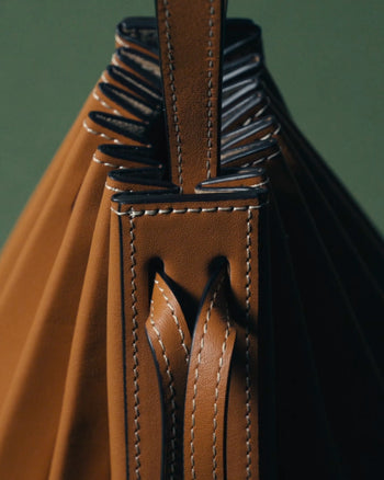 Flaum Bucket Bag Cream